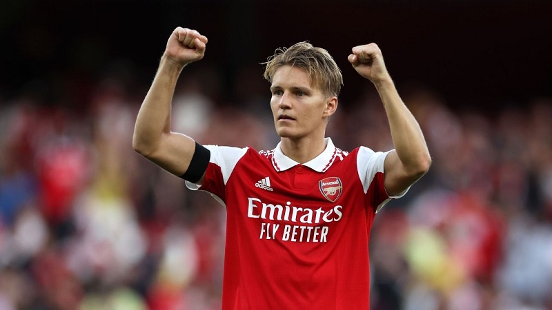 Arsenal lên kế hoạch gia hạn, tương lương cho Odegaard