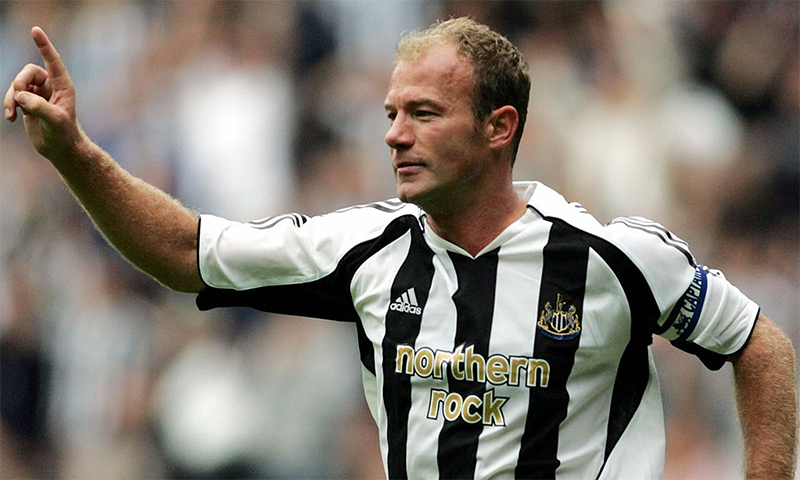 cau-thu-ghi-ban-nhieu-nhat-o-giai-bong-ngoai-hang-anh-alan-shearer