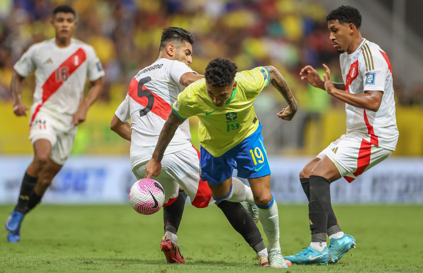 Brazil vs Peru (07:45 &#8211; 16/10) | Xem lại trận đấu